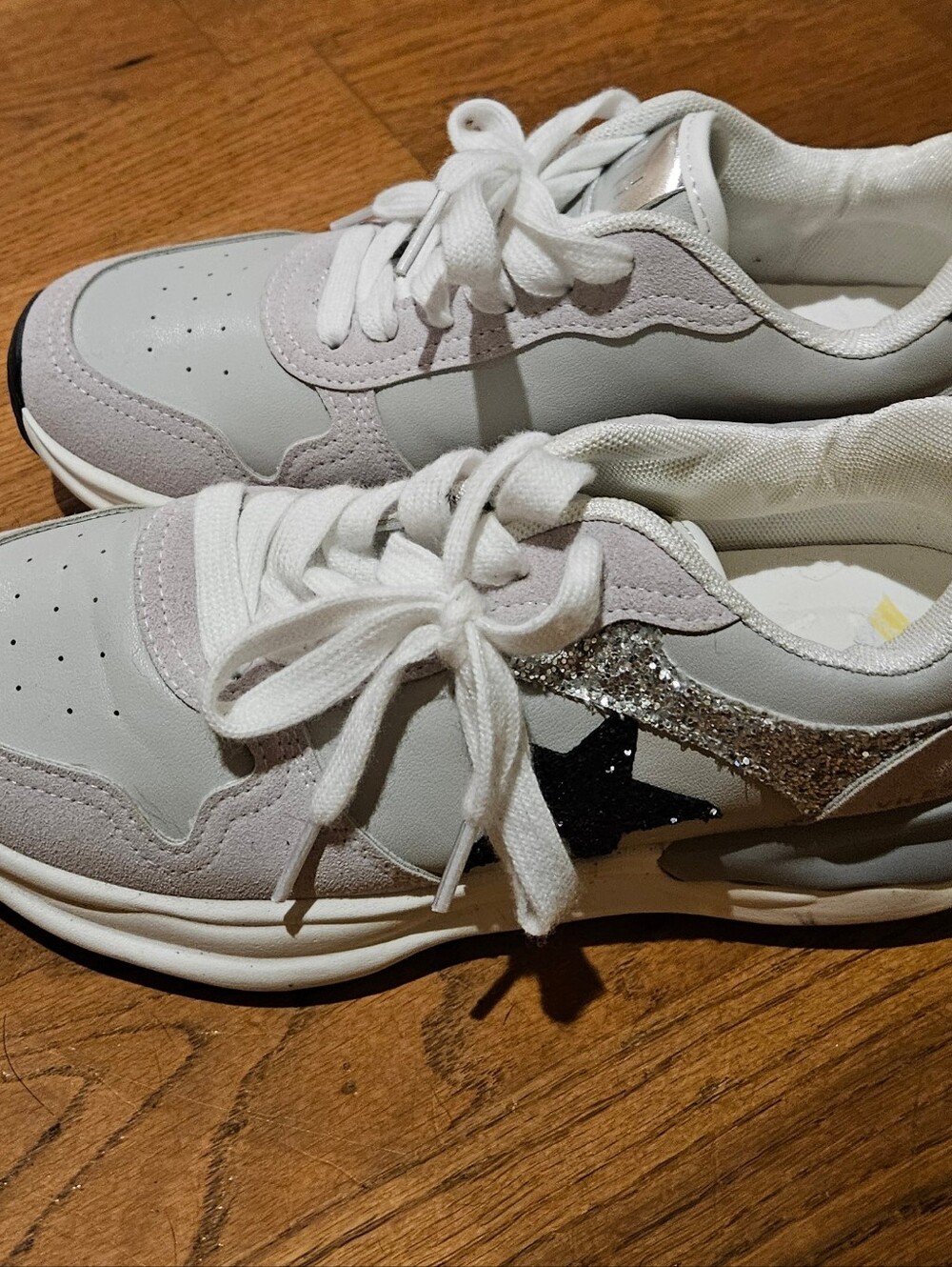 Vintage Havana White Low-Top Sneaker with Subtle Silver Accents